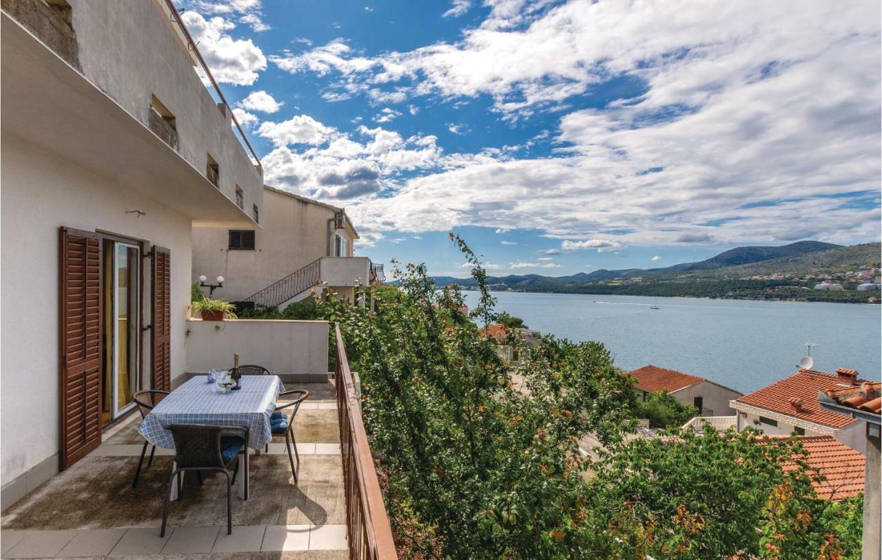 Cozy Apartment In Okrug Donji With Kitchen Donji Okrug  Exterior foto
